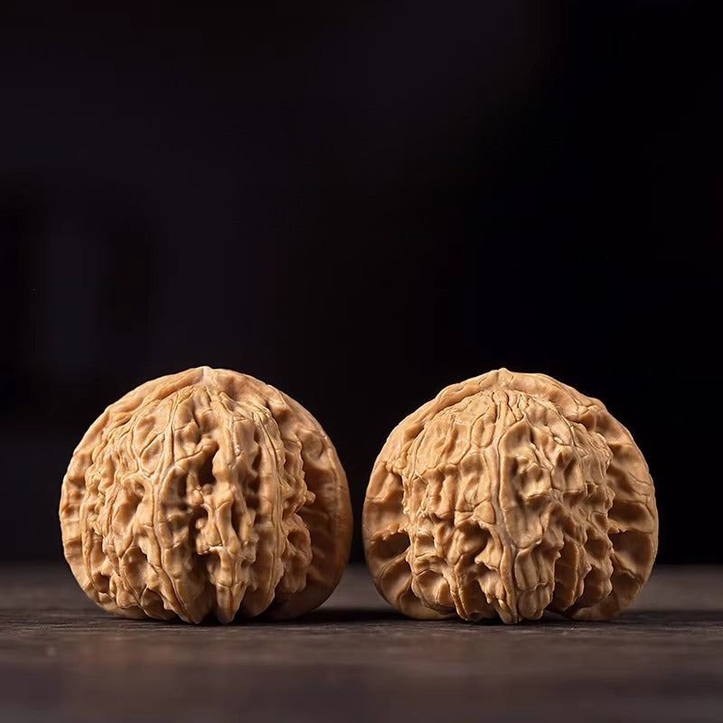 Matched pair of Lion Head Wenwan walnuts for beginners